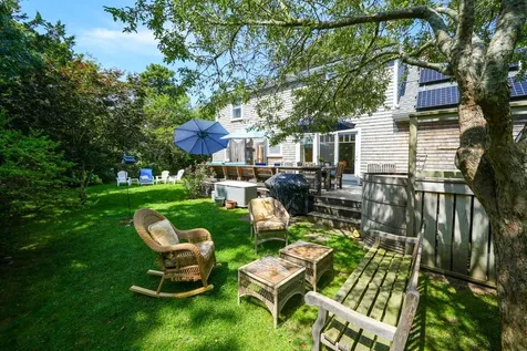 21 Brushy Lane Edgartown MA 02539