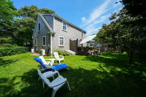 21 Brushy Lane Edgartown MA 02539