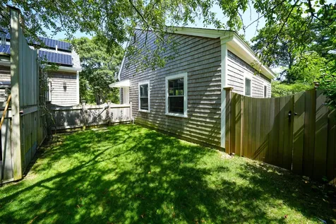 21 Brushy Lane Edgartown MA 02539