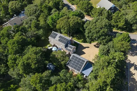 21 Brushy Lane Edgartown MA 02539