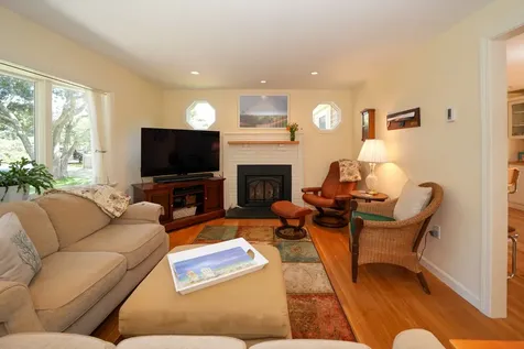21 Brushy Lane Edgartown MA 02539
