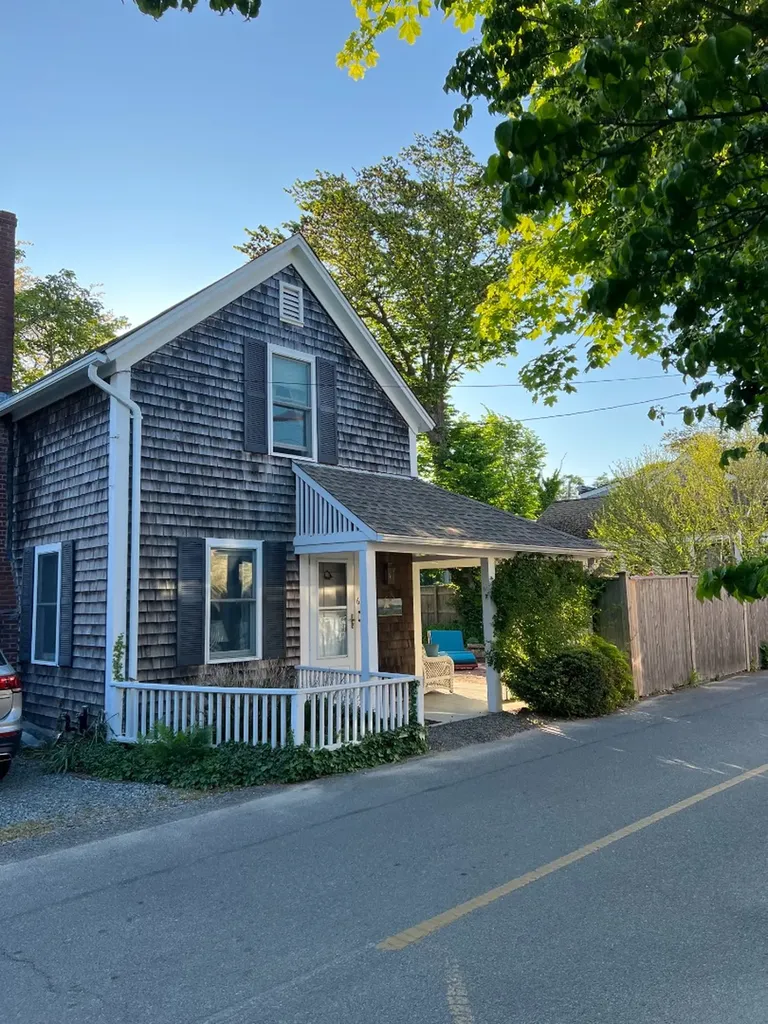 61 Simpsons Lane Edgartown MA 02539