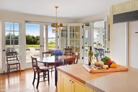 8 Tuthill Lane And 27 Braleys Way Edgartown MA 02539