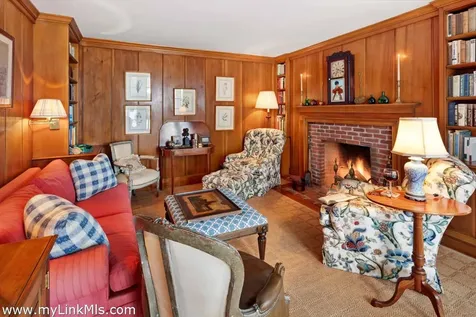 8 Tuthill Lane And 27 Braleys Way Edgartown MA 02539