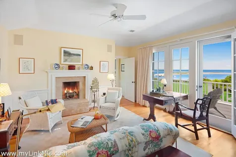 8 Tuthill Lane And 27 Braleys Way Edgartown MA 02539