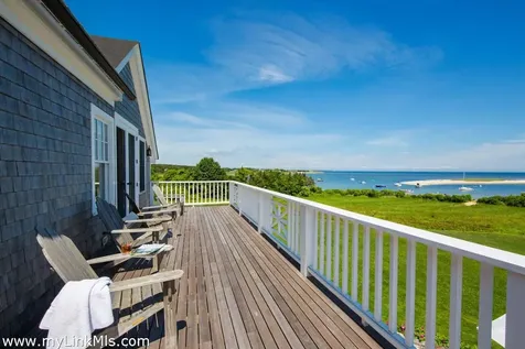 8 Tuthill Lane And 27 Braleys Way Edgartown MA 02539