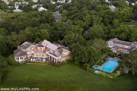 8 Tuthill Lane And 27 Braleys Way Edgartown MA 02539