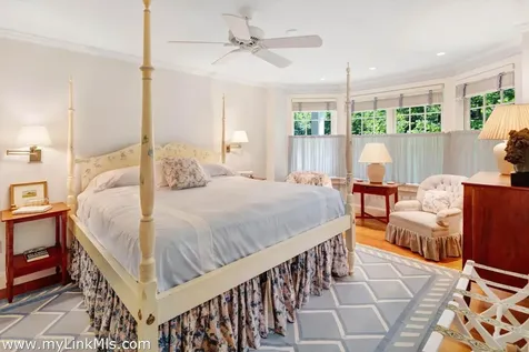 8 Tuthill Lane And 27 Braleys Way Edgartown MA 02539