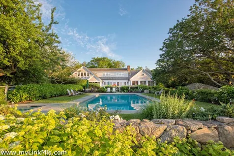8 Tuthill Lane And 27 Braleys Way Edgartown MA 02539