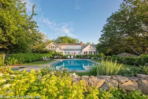 8 Tuthill Lane And 27 Braleys Way Edgartown MA 02539