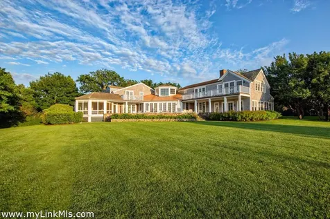 8 Tuthill Lane And 27 Braleys Way Edgartown MA 02539