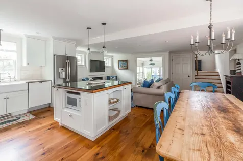 109 School Street Edgartown MA 02539