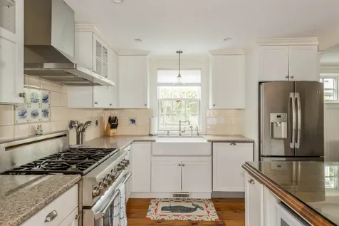 109 School Street Edgartown MA 02539