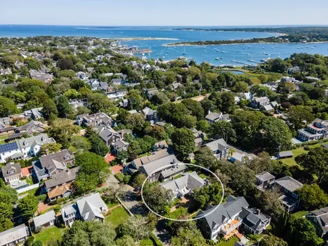 109 School Street Edgartown MA 02539