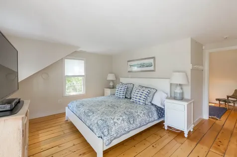 109 School Street Edgartown MA 02539