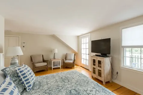 109 School Street Edgartown MA 02539