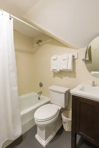 109 School Street Edgartown MA 02539