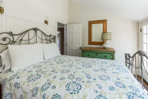 109 School Street Edgartown MA 02539