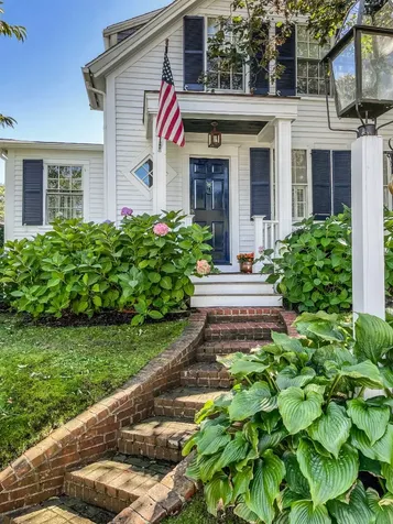 109 School Street Edgartown MA 02539