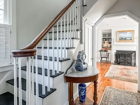 109 School Street Edgartown MA 02539