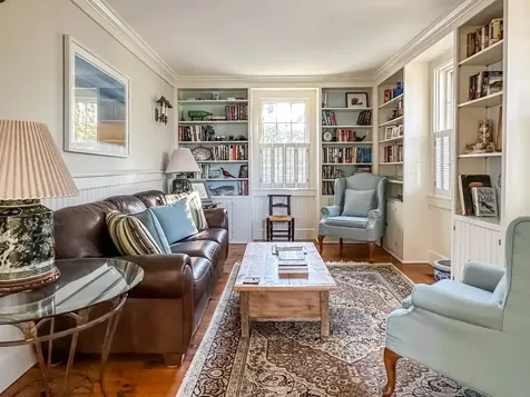 109 School Street Edgartown MA 02539