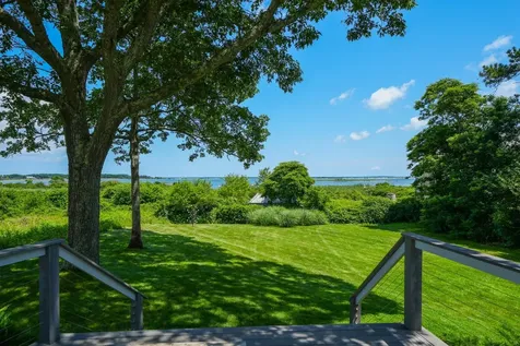 36-R Pulpit Rock Road Oak Bluffs MA 02557