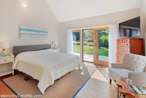 25 Old Dunhams Corner Way Edgartown MA 02539