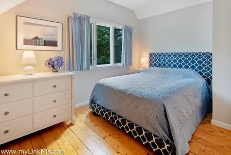 25 Old Dunhams Corner Way Edgartown MA 02539