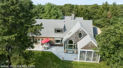 25 Old Dunhams Corner Way Edgartown MA 02539