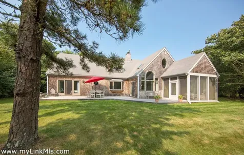 25 Old Dunhams Corner Way Edgartown MA 02539