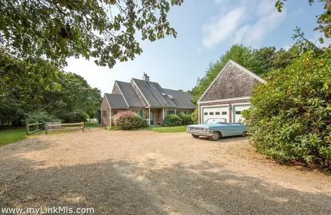 25 Old Dunhams Corner Way Edgartown MA 02539