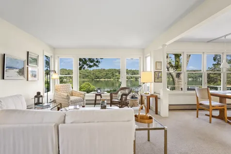 391 Barnes Road Oak Bluffs MA 02557