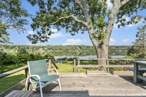 391 Barnes Road Oak Bluffs MA 02557