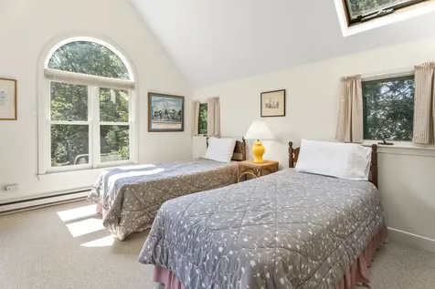 391 Barnes Road Oak Bluffs MA 02557