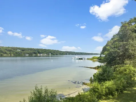 391 Barnes Road Oak Bluffs MA 02557