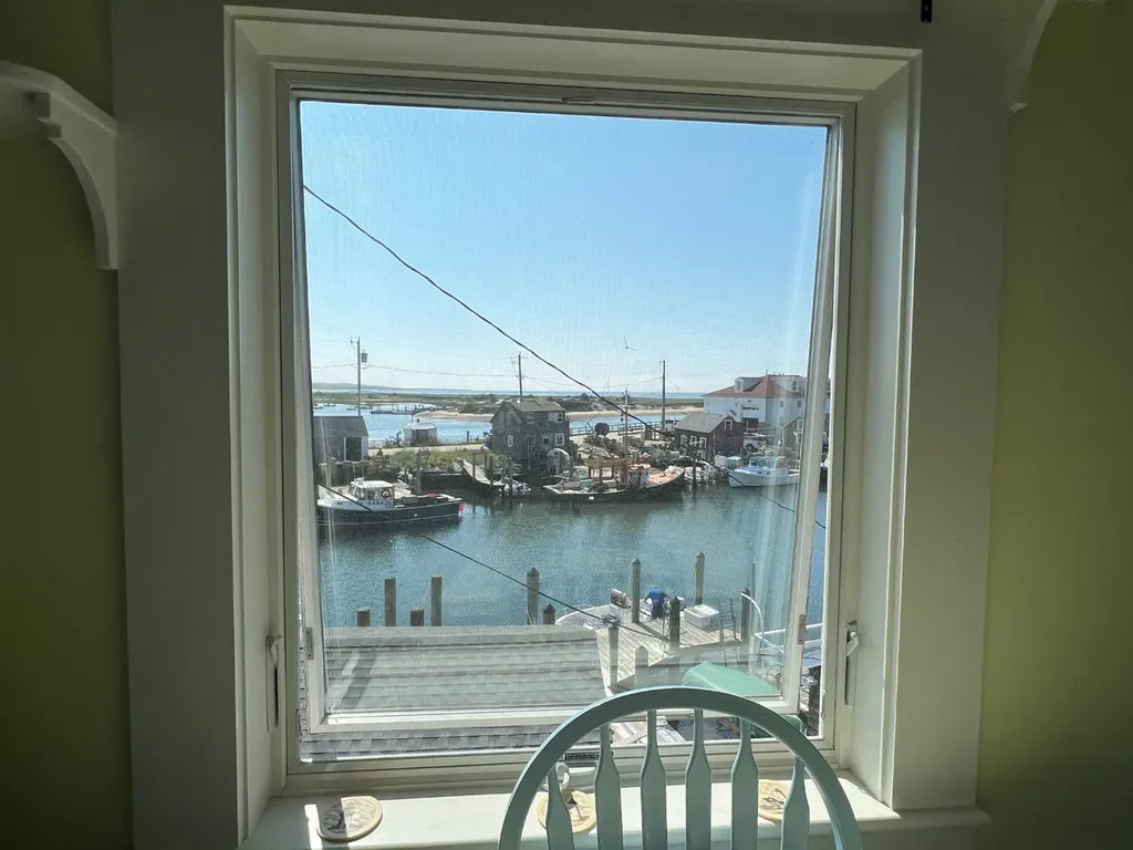 12 Harbor Hill Chilmark MA 02535