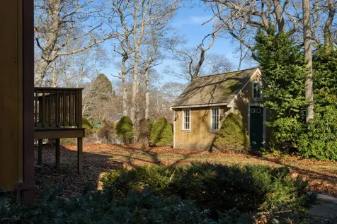 7 Fairway Drive Oak Bluffs MA 02575