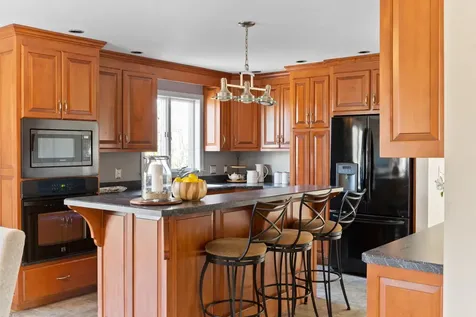 7 Fairway Drive Oak Bluffs MA 02575