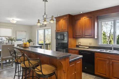 7 Fairway Drive Oak Bluffs MA 02575