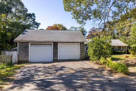 23 Anthiers Way Edgartown MA 02539