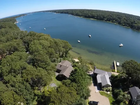33 Old Oklahoma Road Vineyard Haven MA 02568