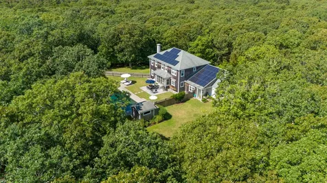 32 South Pond Road West Tisbury MA 02575