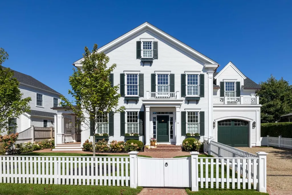 183 Upper Main Street Edgartown MA 02539