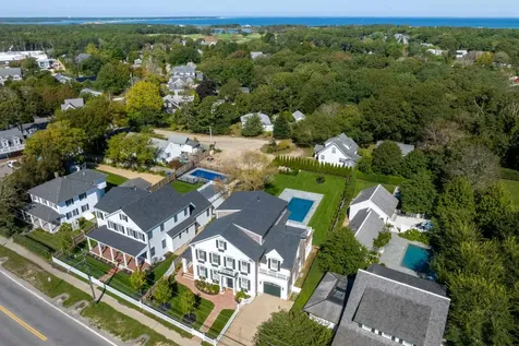 183 Upper Main Street Edgartown MA 02539