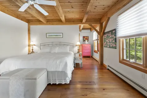 84 Cuttyhunk Avenue Vineyard Haven MA 02568