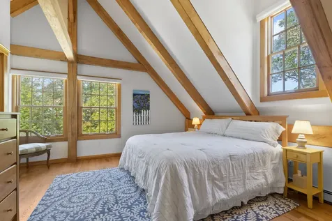 84 Cuttyhunk Avenue Vineyard Haven MA 02568