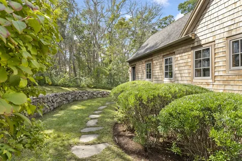 84 Cuttyhunk Avenue Vineyard Haven MA 02568