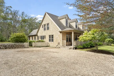 84 Cuttyhunk Avenue Vineyard Haven MA 02568