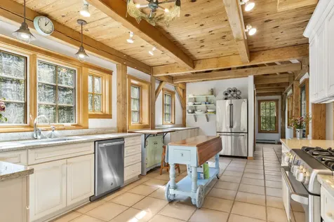 84 Cuttyhunk Avenue Vineyard Haven MA 02568