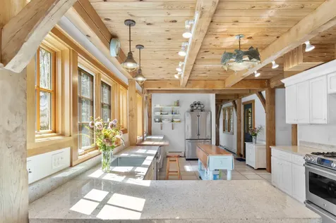 84 Cuttyhunk Avenue Vineyard Haven MA 02568